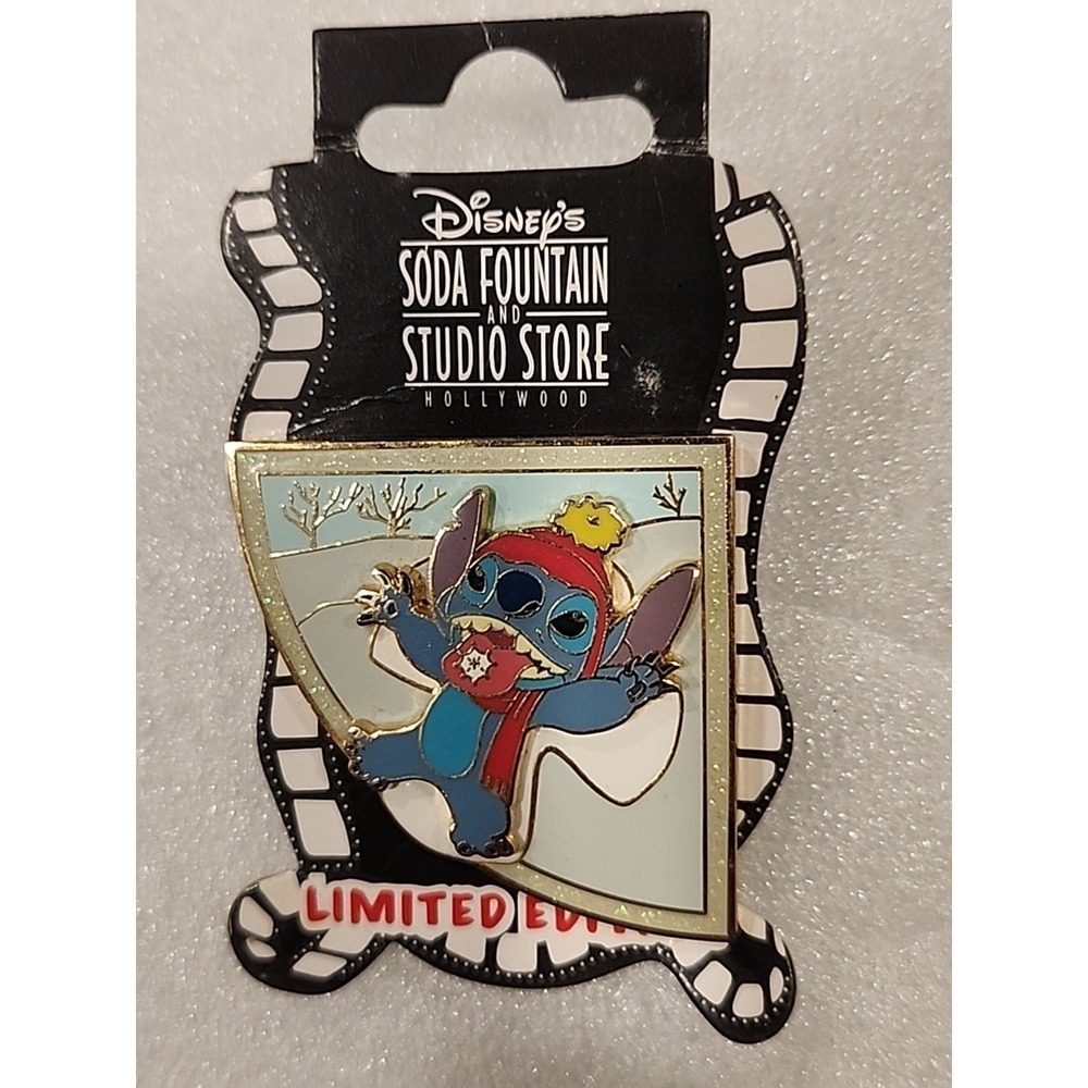 Disney Pin Stitch Seasons Quadrants Winter Snow Angel snowflake DSF LE 300 66982